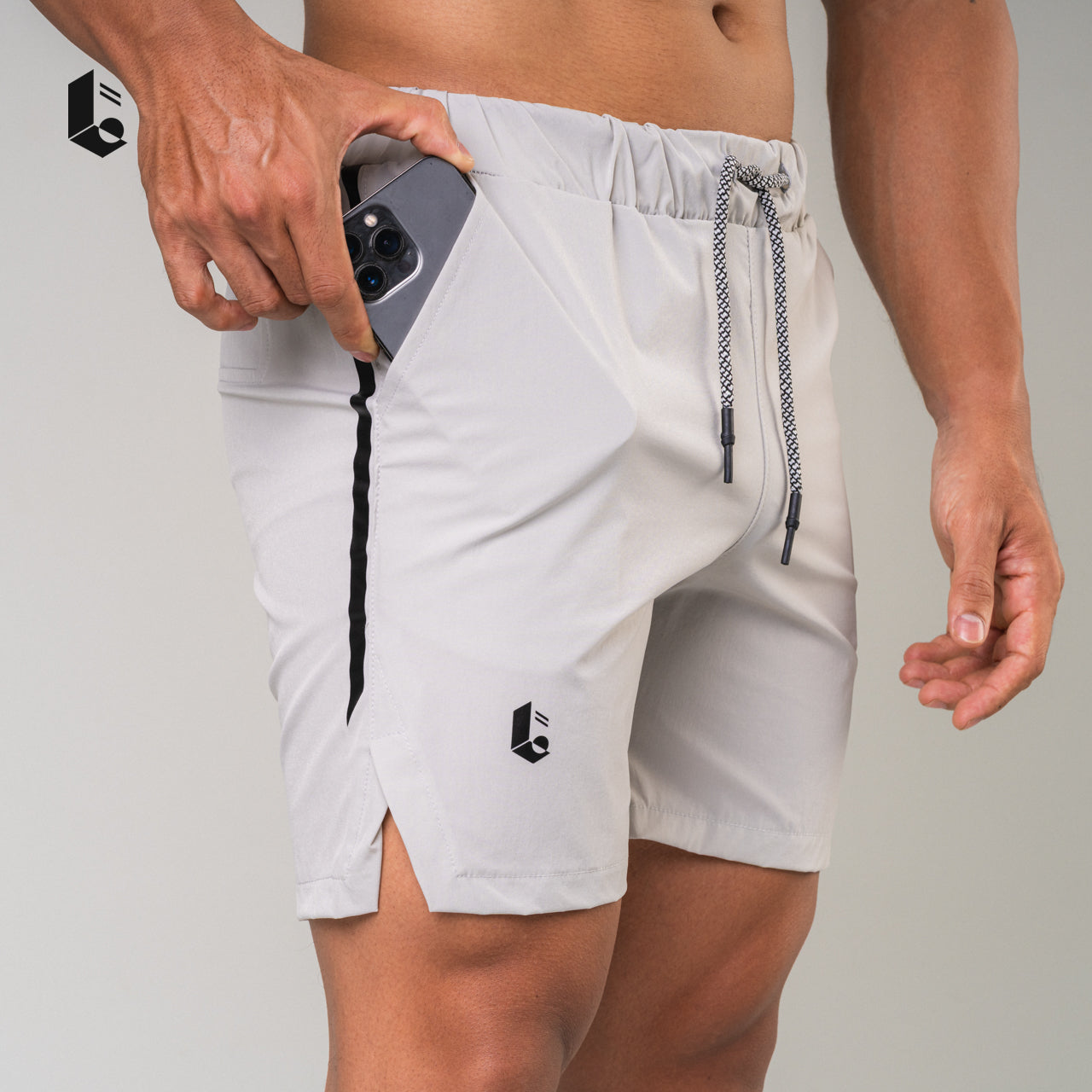 SwiftMove Short Pants - Black/Light Grey/Khaky/White