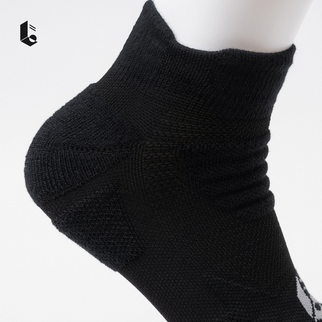 Breeze Performance Ankle Socks - Monochrome